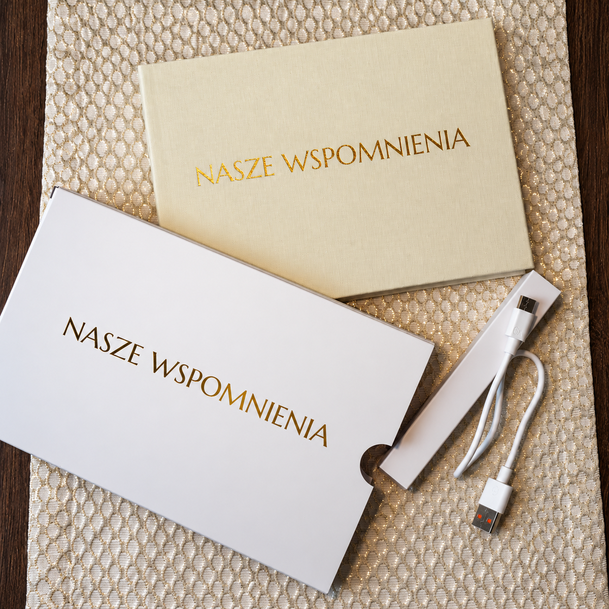 NASZE WSPOMNIENIA – Księga Żywych Wspomnień z Twoimi filmami